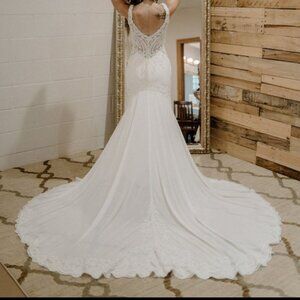 Wedding dress